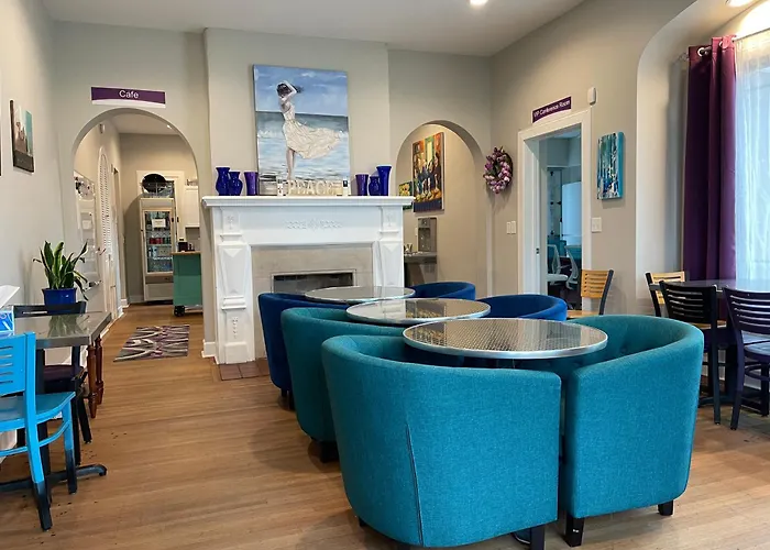 Vip Suites For Business Women, Nurses, College Moms Traveling To Indianapolis