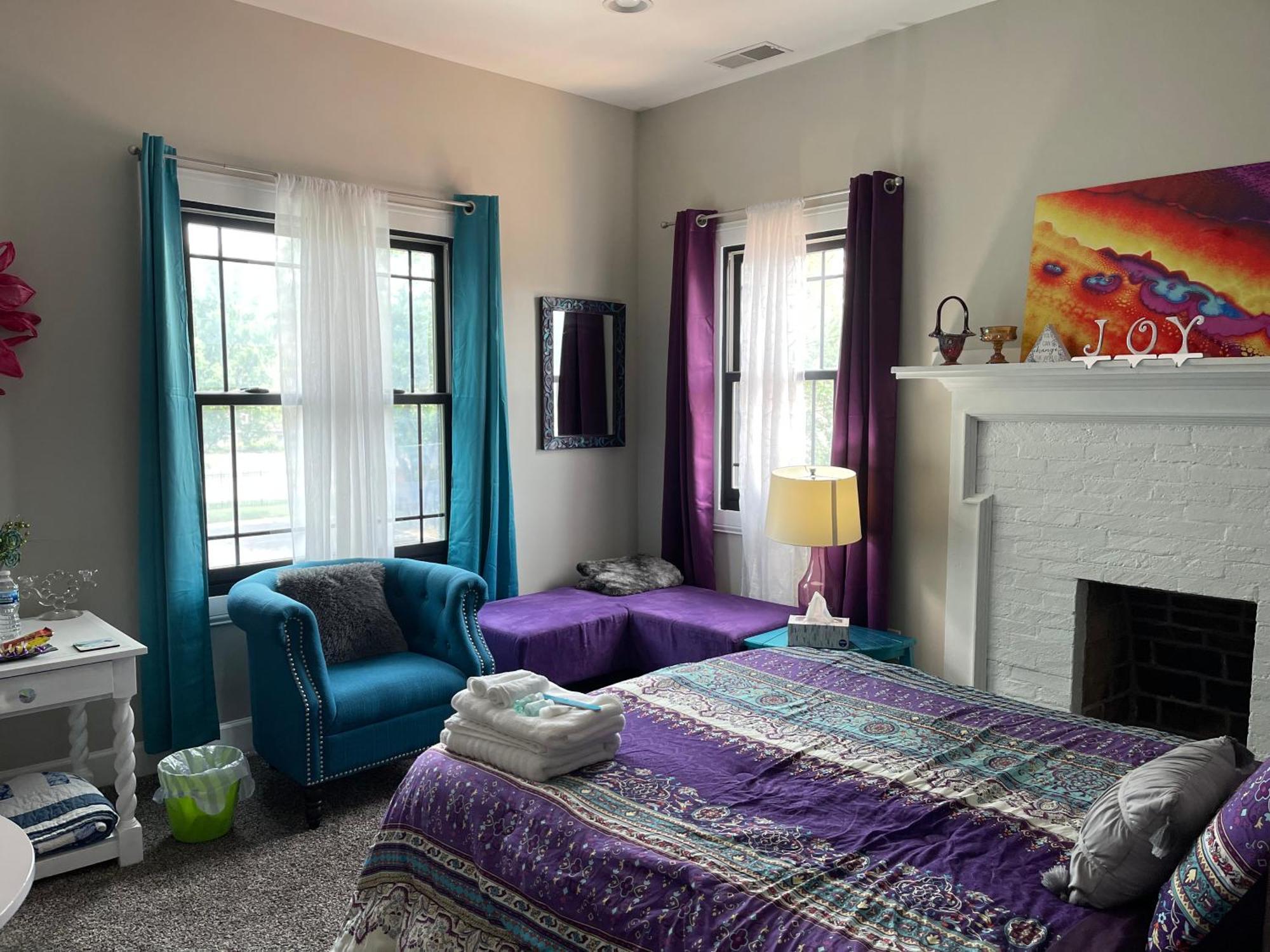 Vip For Business Women, Nurses, College Moms Traveling To